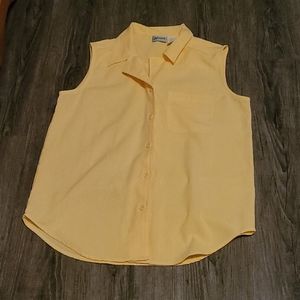 Yellow sleeve-less blouse